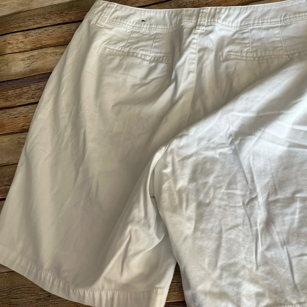 Lane Bryant White Plus Size Shorts Size 20 - Picture 8 of 8